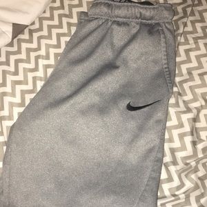 nike dri-fit grey sweatpants